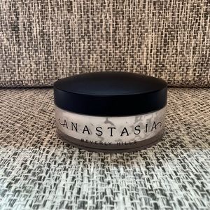 Anastasia Beverly Hills translucent setting powder